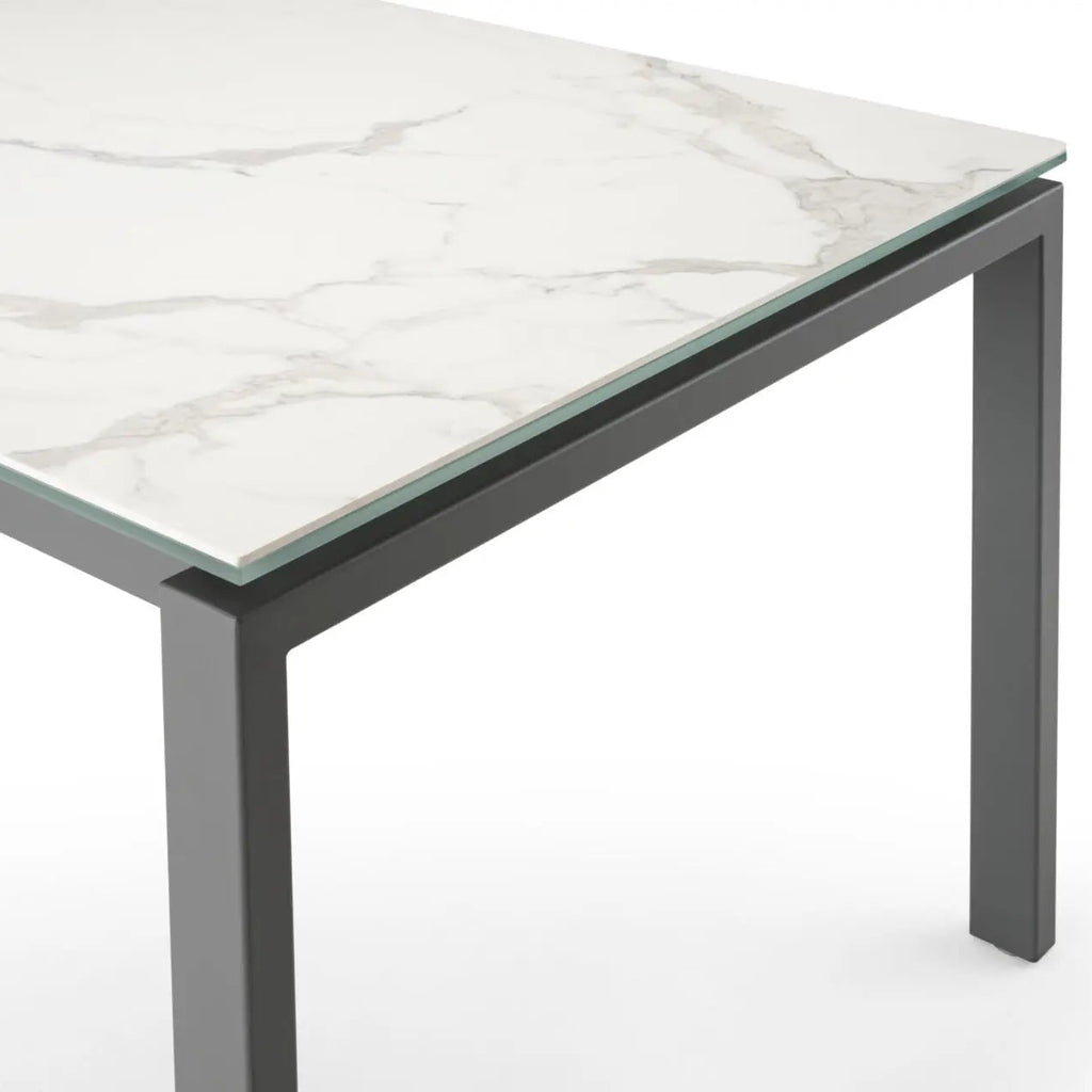 Spazio Dining Table